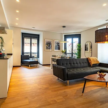 Edificio Fénix, Constitución 1 *