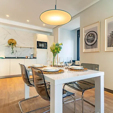 Edificio Fénix, Constitución 1 Apartamento