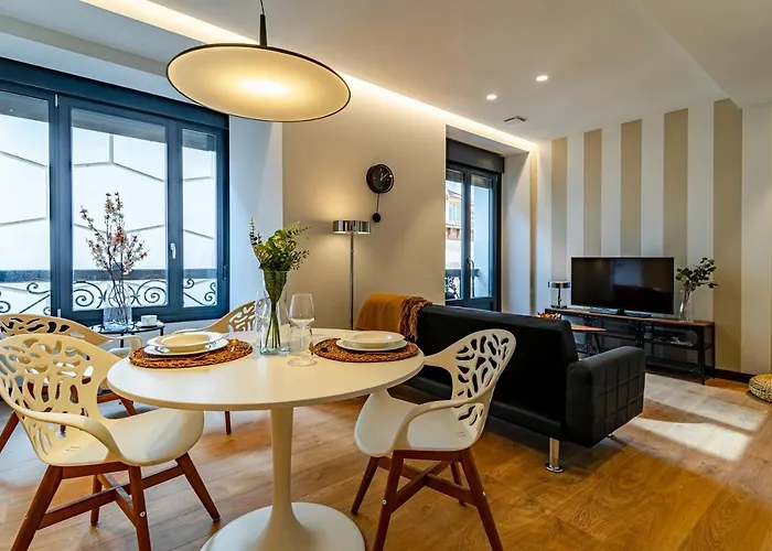 Edificio Fenix By Plaza Mayor Apartamento